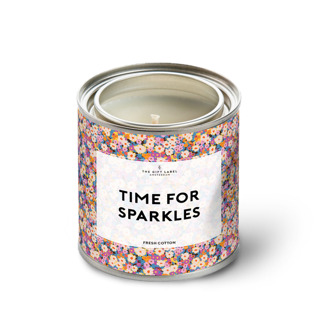 The Gift Label Candletin310gr - Time For Sparkles SS25 - Fresh Cotton