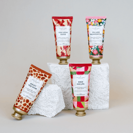 The Gift Label SOLD OUT - Handcrème tube  - Enjoy the now