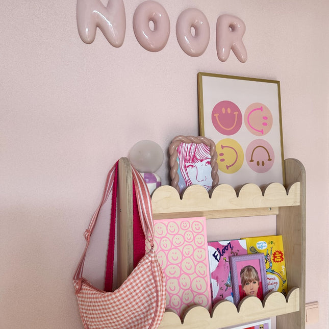 The Gift Label Wall Letter - P - Pink