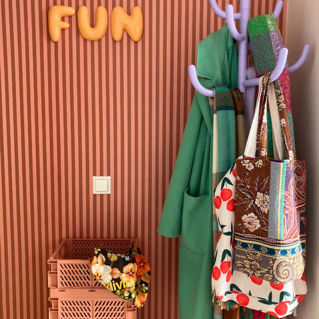 The Gift Label Wall Letter - Q - Orange